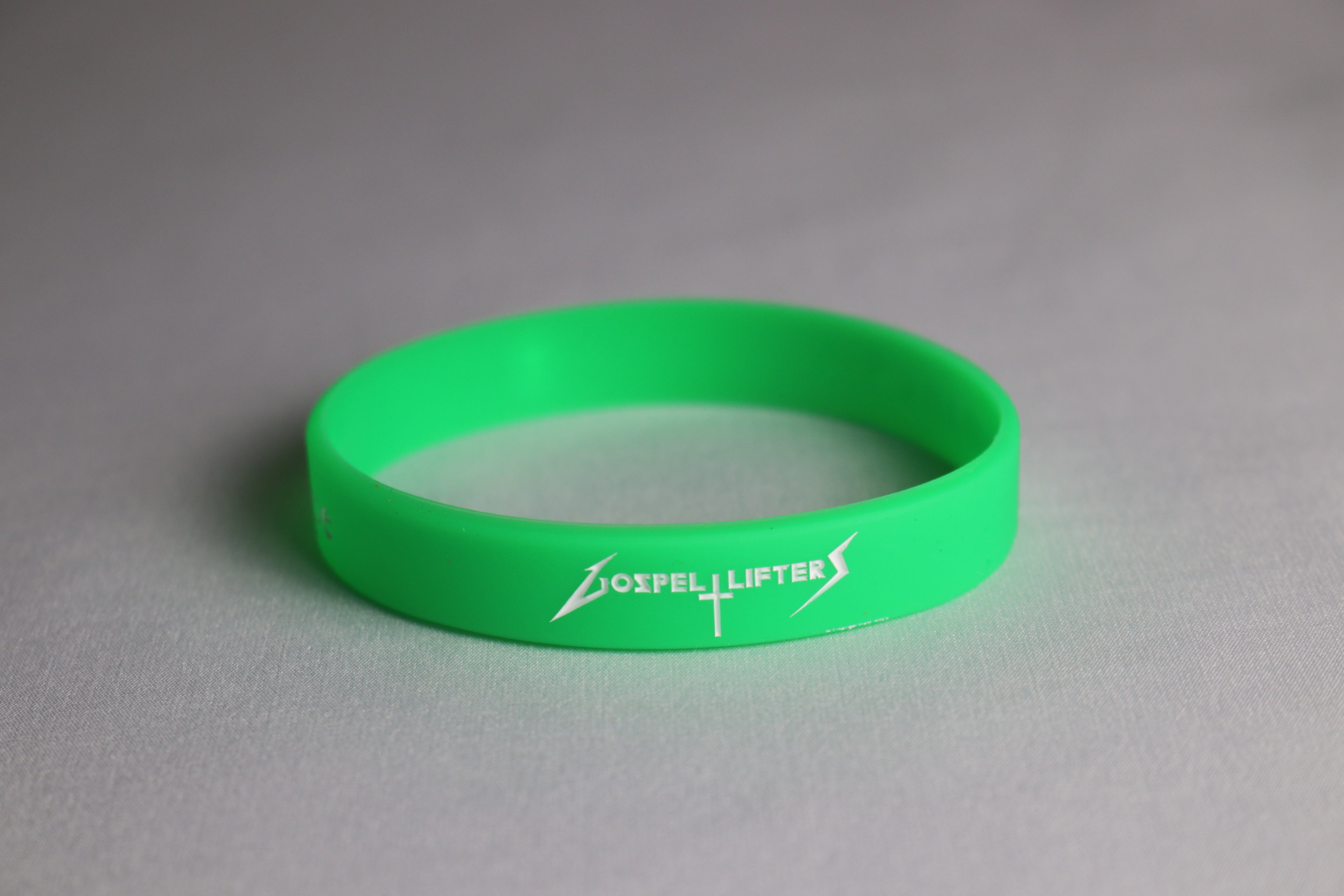 Romans 5:5 Hope Rubber Bracelet